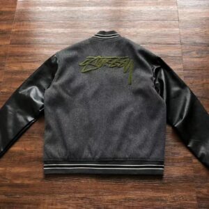 STUSSY – GRAUE LETTERMAN-JACKE BIG S